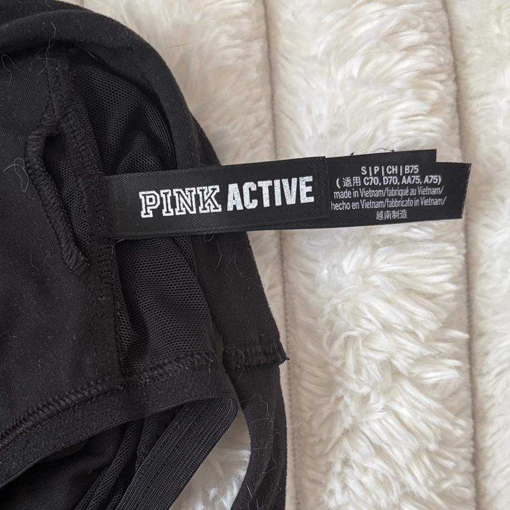 Victorias Secret PINK Black Racerback Sports Bra — Seamless Support - Picture 2 of 3